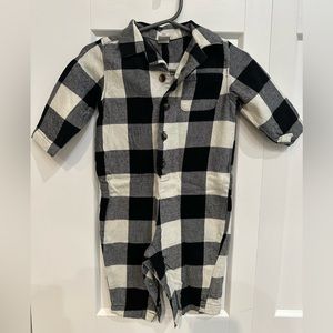 Old Navy 3-6 Month plaid romper worn once!